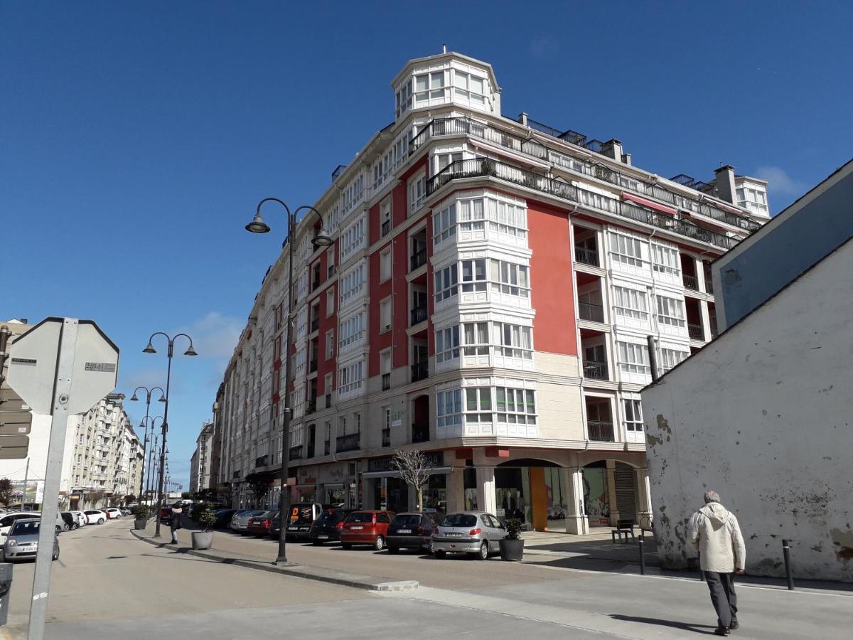 Ferienwohnung Atico Con Terraza Y Piscina Comunitaria Ribadeo Exterior foto